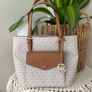 Michael kors purse
